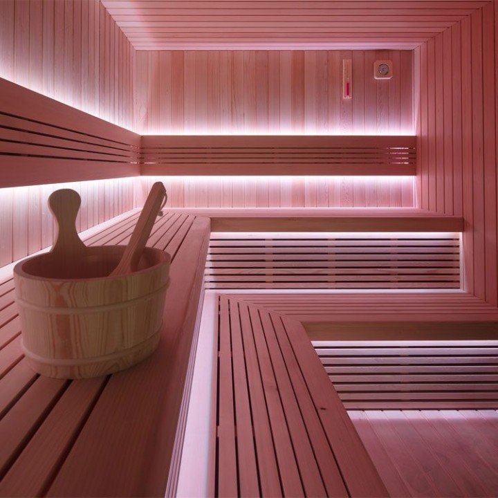 Zahradní sauna EAGO AWT Saunahaus THE CUBE X7-R hemlock 300×235 bez kamen