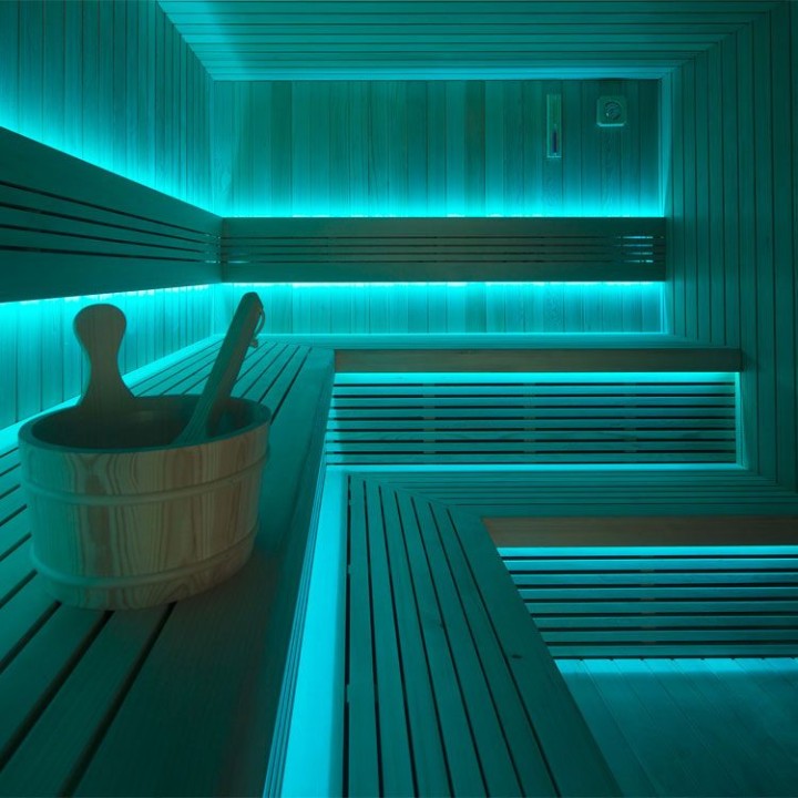 Zahradní sauna EAGO AWT Saunahaus THE CUBE X7-L hemlock 300×235 12 kW EOS BiO-Cubo