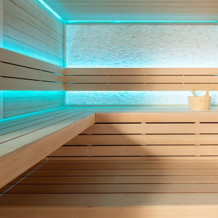 Finská sauna EAGO AWT E1602A hemlock 220×200 9 kW Cilindro
