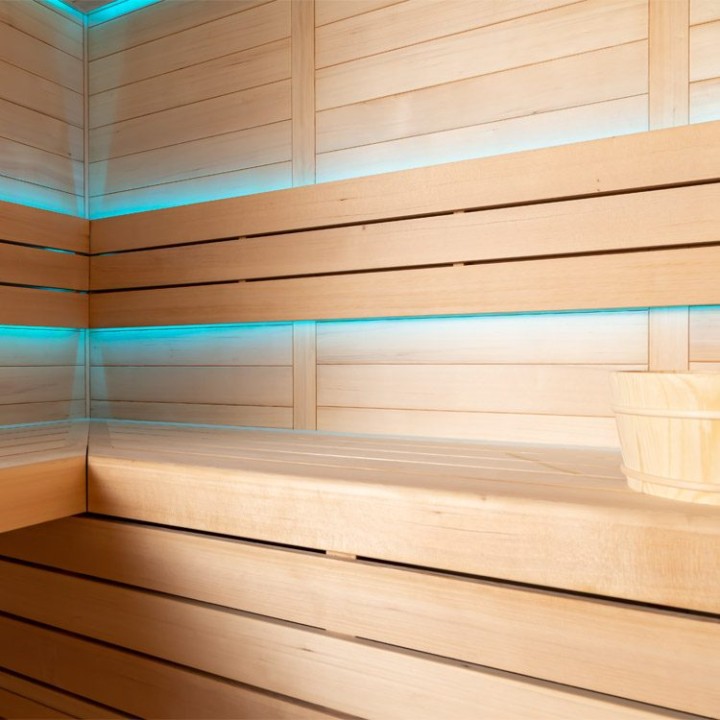 Finská sauna EAGO AWT E1612B hemlock 200×170 9 kW Cilindro
