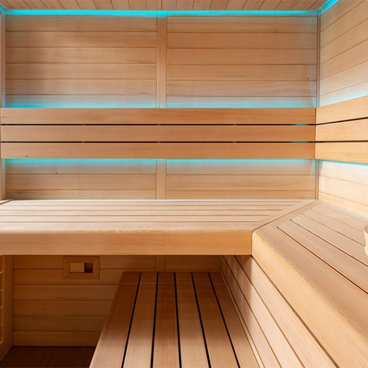 Finská sauna EAGO AWT E1612B hemlock 200×170 9 kW Virta