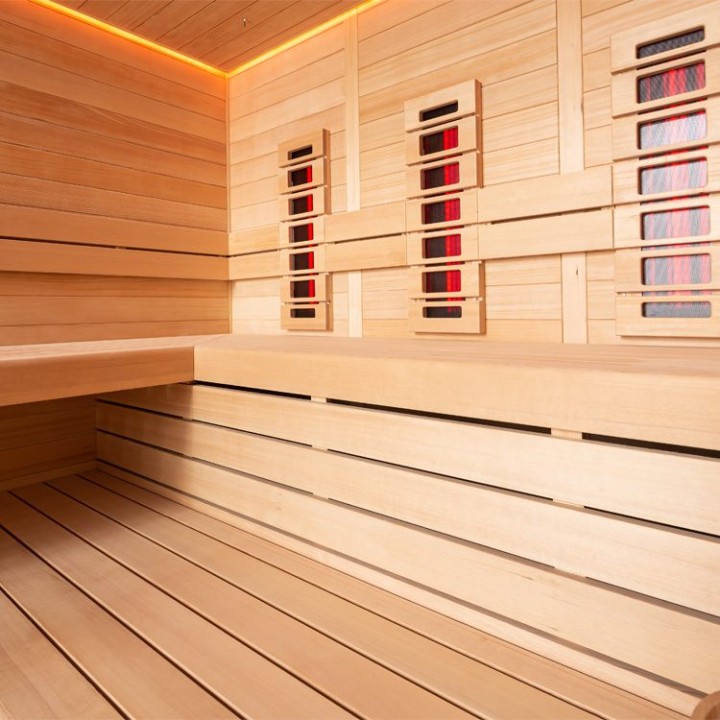 Finská sauna EAGO AWT E1612B-IR hemlock 200×170 9 kW Cilindro