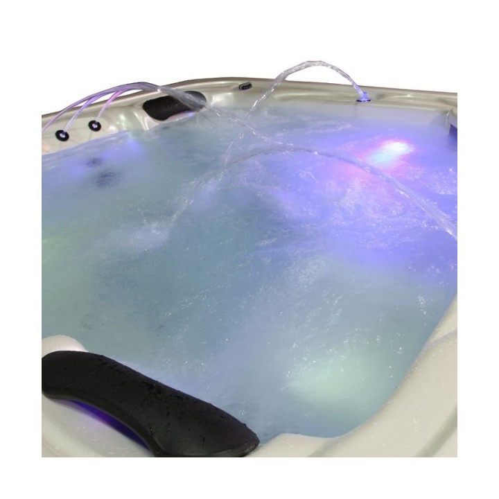 Venkovní vířivá vana EO-SPA OceanWave / hnědá Premium IN-594 215x215x95cm